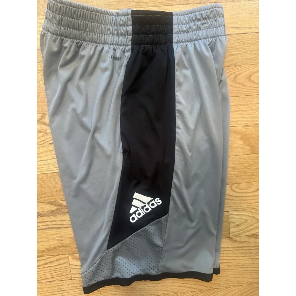adidas Men's Basketball Mesh Shorts Colorblock Gray/Black/White M Elastic